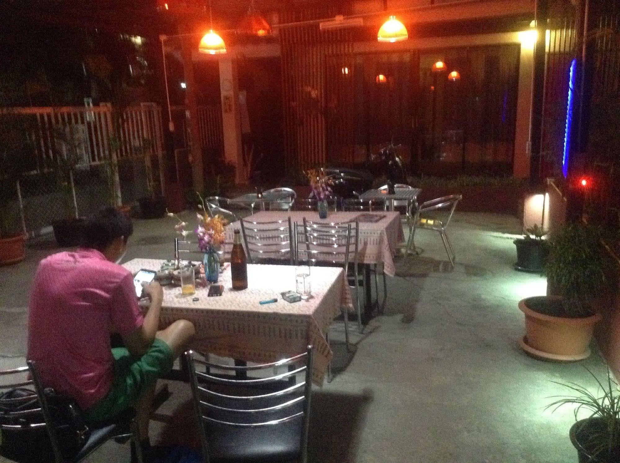 Hi Guesthouse Airport 치앙마이 외부 사진